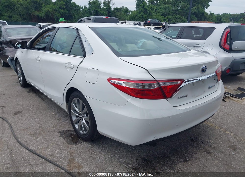 2015 TOYOTA CAMRY HYBRID XLE VIN: 4T1BD1FK7FU173703