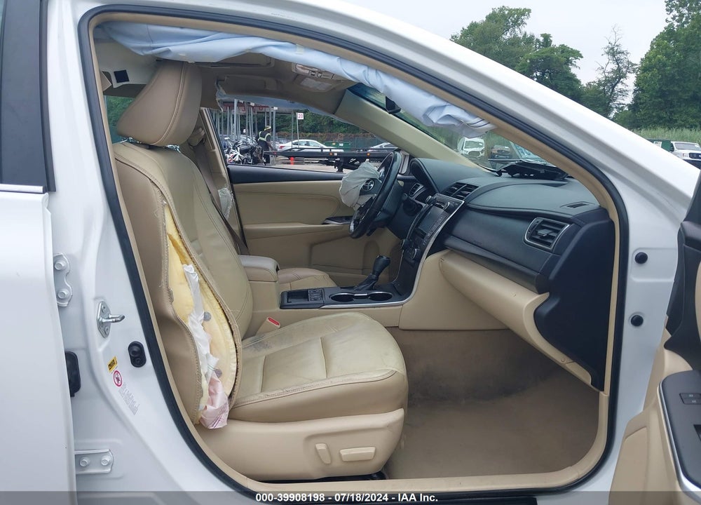 2015 TOYOTA CAMRY HYBRID XLE VIN: 4T1BD1FK7FU173703