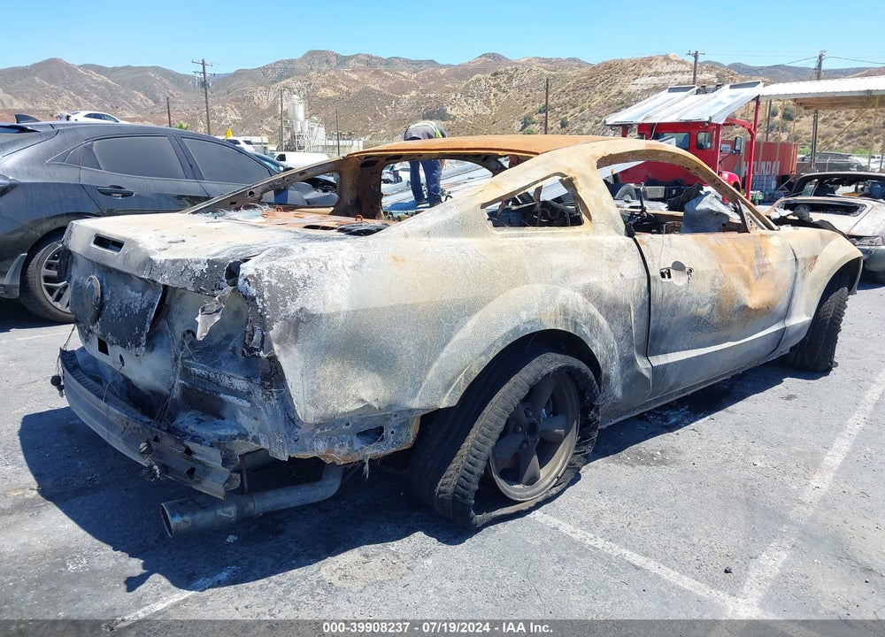 2007 FORD MUSTANG VIN: 1ZVFT82H275256492