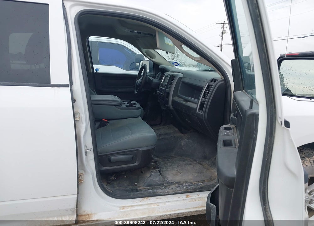 2019 RAM 1500 CLASSIC TRADESMAN 4X4 5'7 BOX VIN: 1C6RR7KT4KS548644