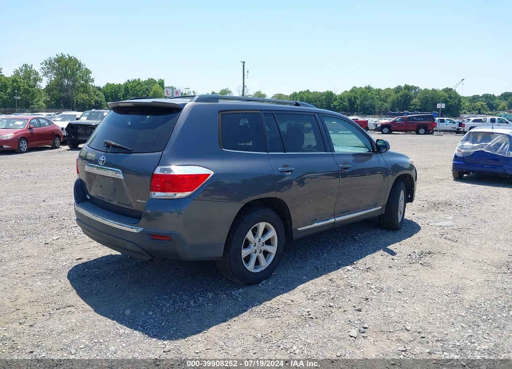 2012 TOYOTA HIGHLANDER SE V6 VIN: 5TDBK3EH5CS172867