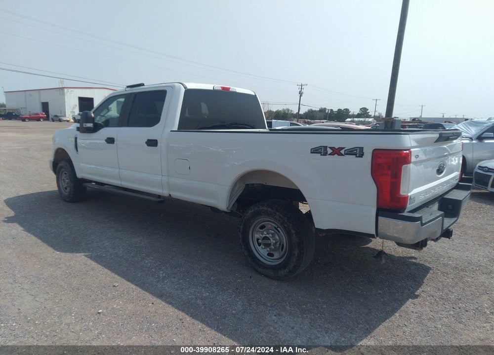 2017 FORD F-250 XL VIN: 1FT7W2B62HEF11136