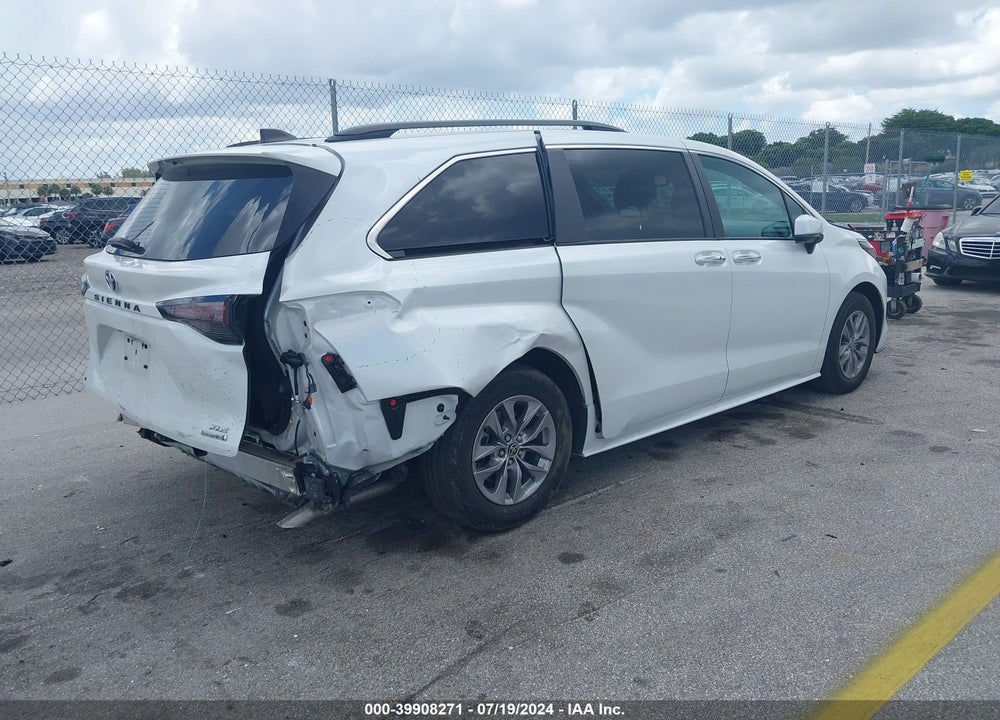 2023 TOYOTA SIENNA XLE VIN: 5TDYRKEC6PS164934