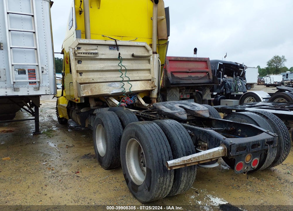 2005 FREIGHTLINER ST120 ST120 VIN: 1FUJBBAV75LN93343