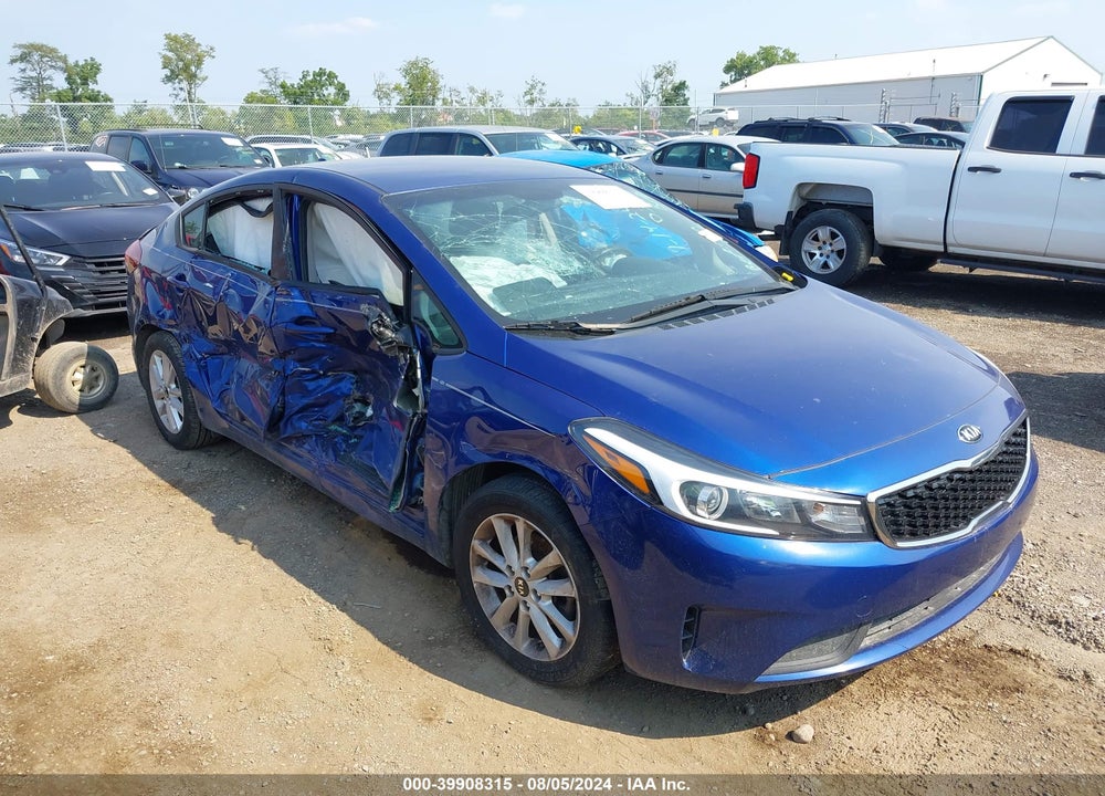 2017 KIA FORTE LX VIN: 3KPFL4A7XHE015645