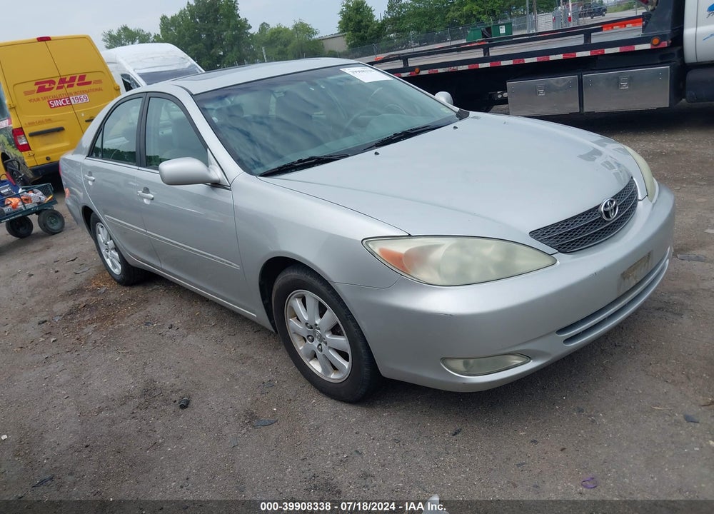 2004 TOYOTA CAMRY XLE VIN: 4T1BE30K34U279645