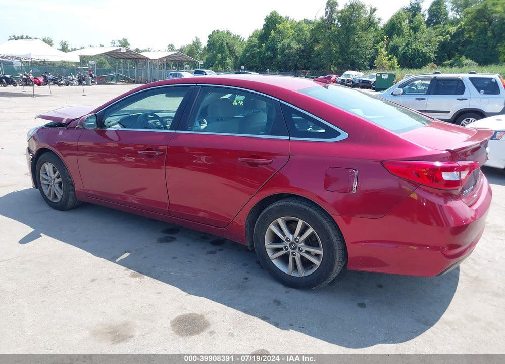 2015 HYUNDAI SONATA SE VIN: 5NPE24AF8FH020230