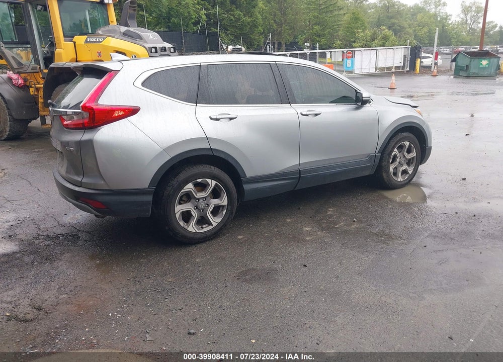 2018 HONDA CR-V EX VIN: 7FARW2H57JE102453