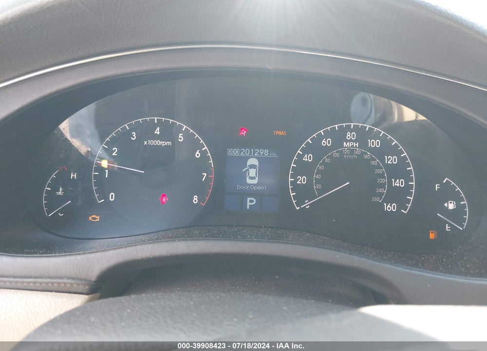 2009 HYUNDAI GENESIS 3.8 VIN: KMHGC46E29U023040