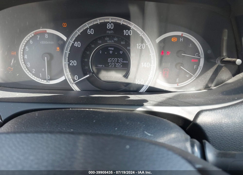 2017 HONDA ACCORD VIN: 1HGCR3F81HA044257