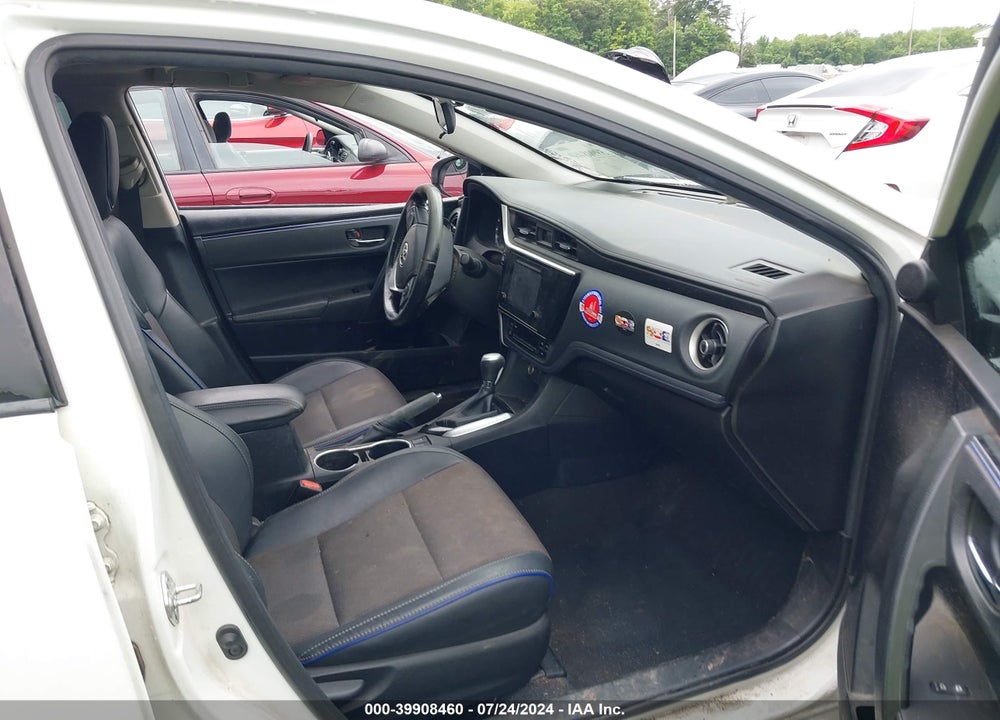 2018 TOYOTA COROLLA SE VIN: 2T1BURHE1JC106319