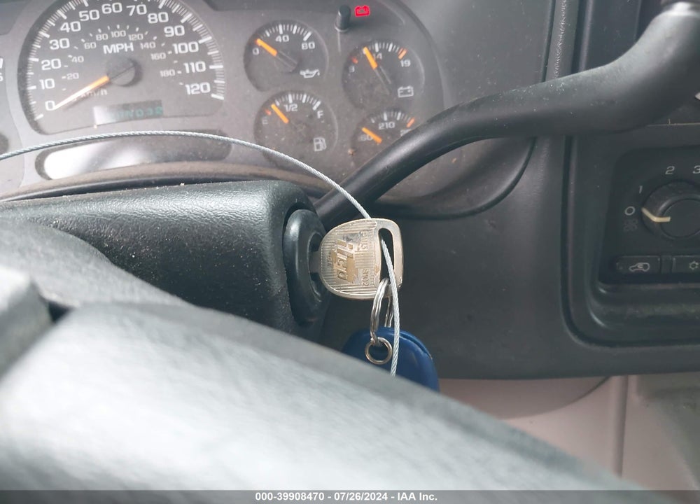 2003 CHEVROLET TAHOE LS VIN: 1GNEC13V03R108569