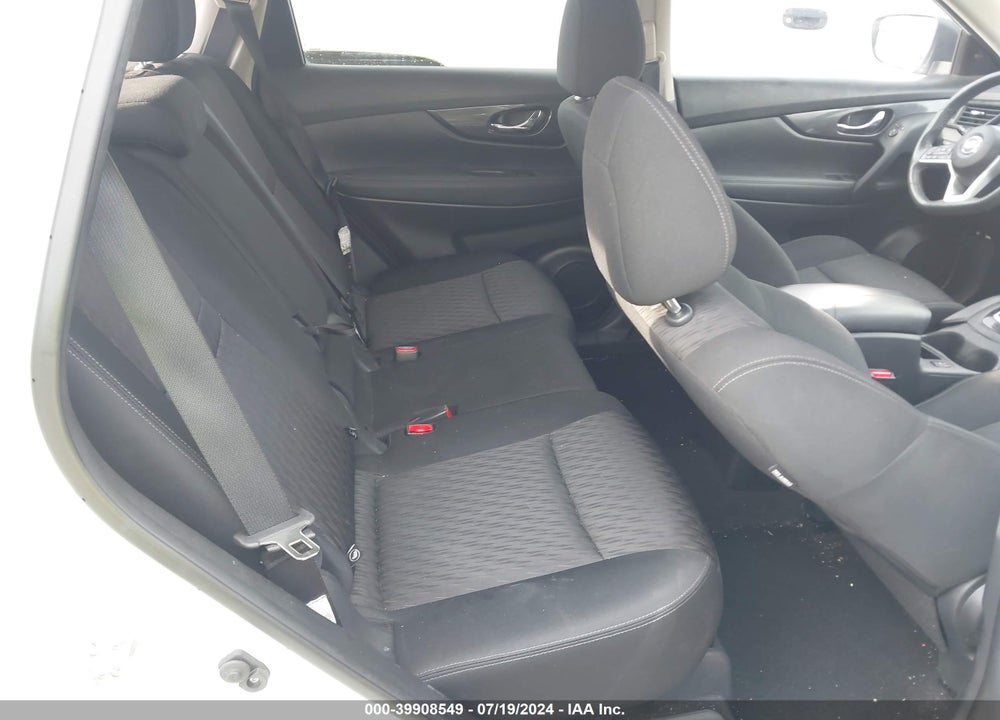 2017 NISSAN ROGUE SV VIN: KNMAT2MT4HP610000