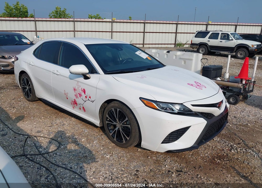 2019 TOYOTA CAMRY SE VIN: 4T1B11HK3KU831713