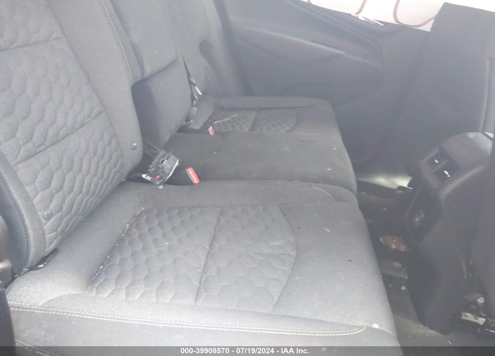 2019 CHEVROLET EQUINOX LT VIN: 2GNAXKEV8K6101644