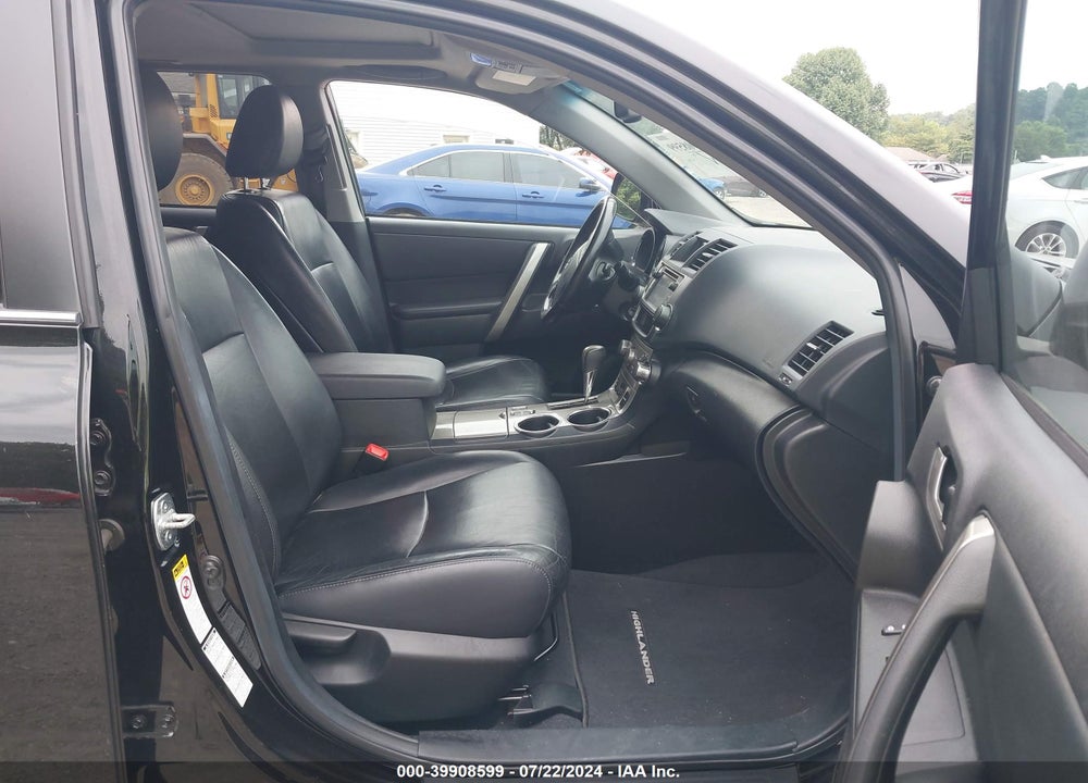 2013 TOYOTA HIGHLANDER SE V6 VIN: 5TDBK3EH4DS256650