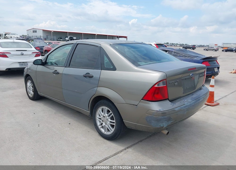 2005 FORD FOCUS ZX4 VIN: 1FAFP34N65W273371