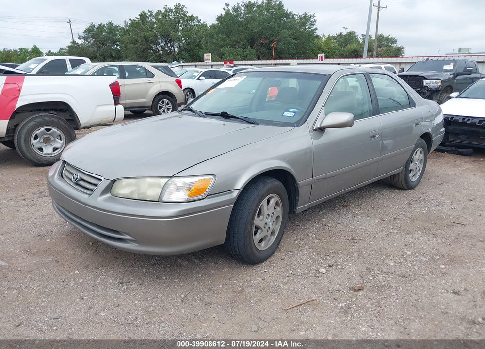 2001 TOYOTA CAMRY LE VIN: JT2BG22K110605802