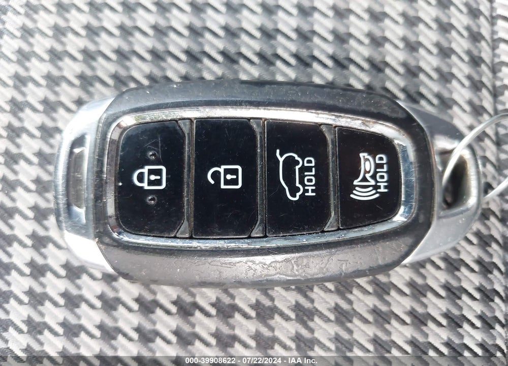 2018 HYUNDAI KONA SEL VIN: KM8K22AA4JU184242