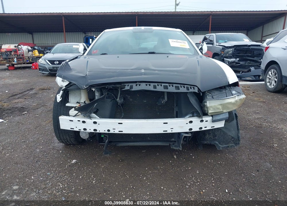 2011 DODGE CHARGER VIN: 2B3CL3CG0BH590991