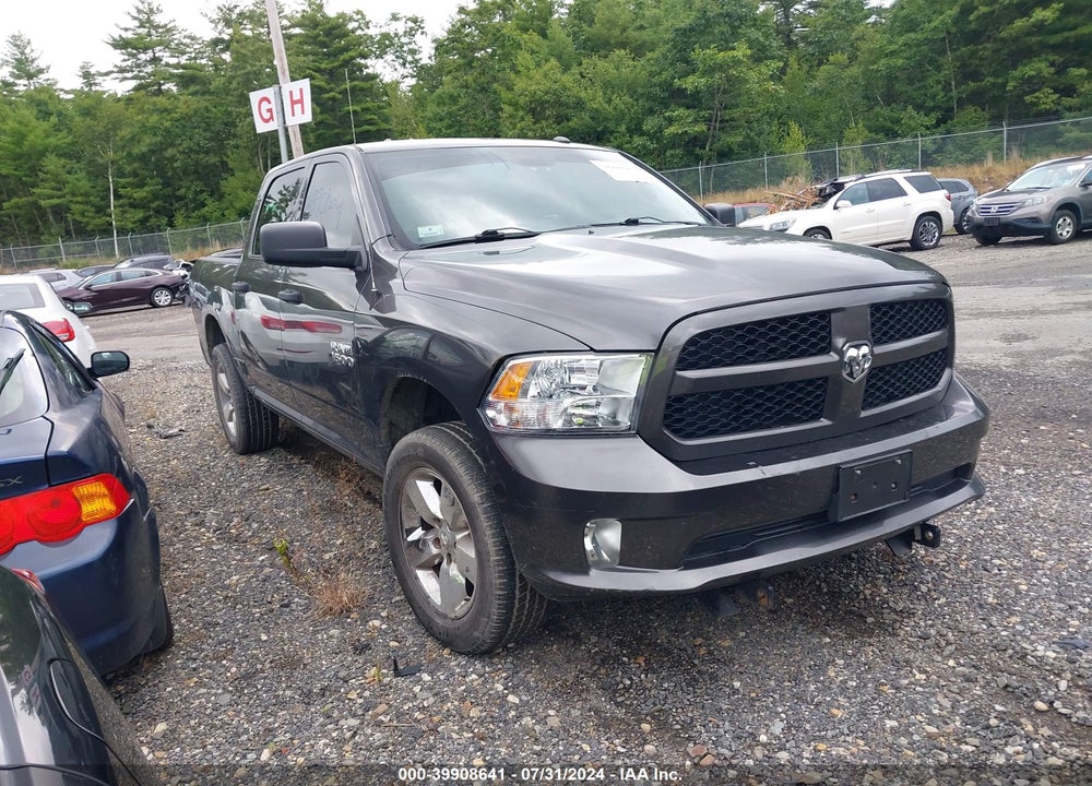 2018 RAM 1500 EXPRESS 4X4 5'7 BOX VIN: 3C6RR7KG2JG230742