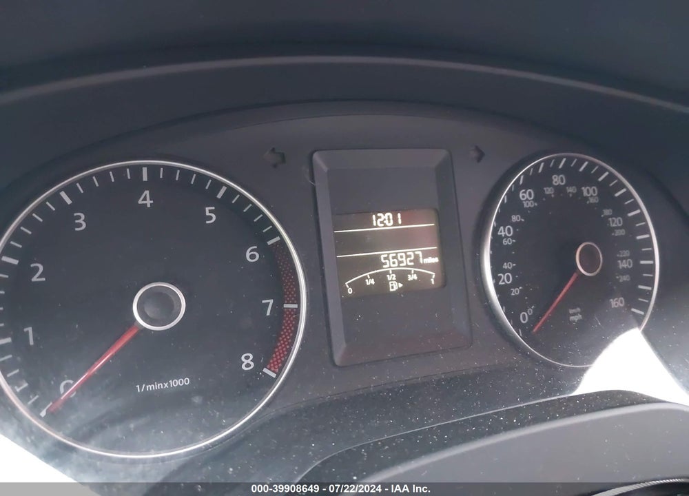 2014 VOLKSWAGEN JETTA 1.8T SE VIN: 3VWD17AJ1EM412198