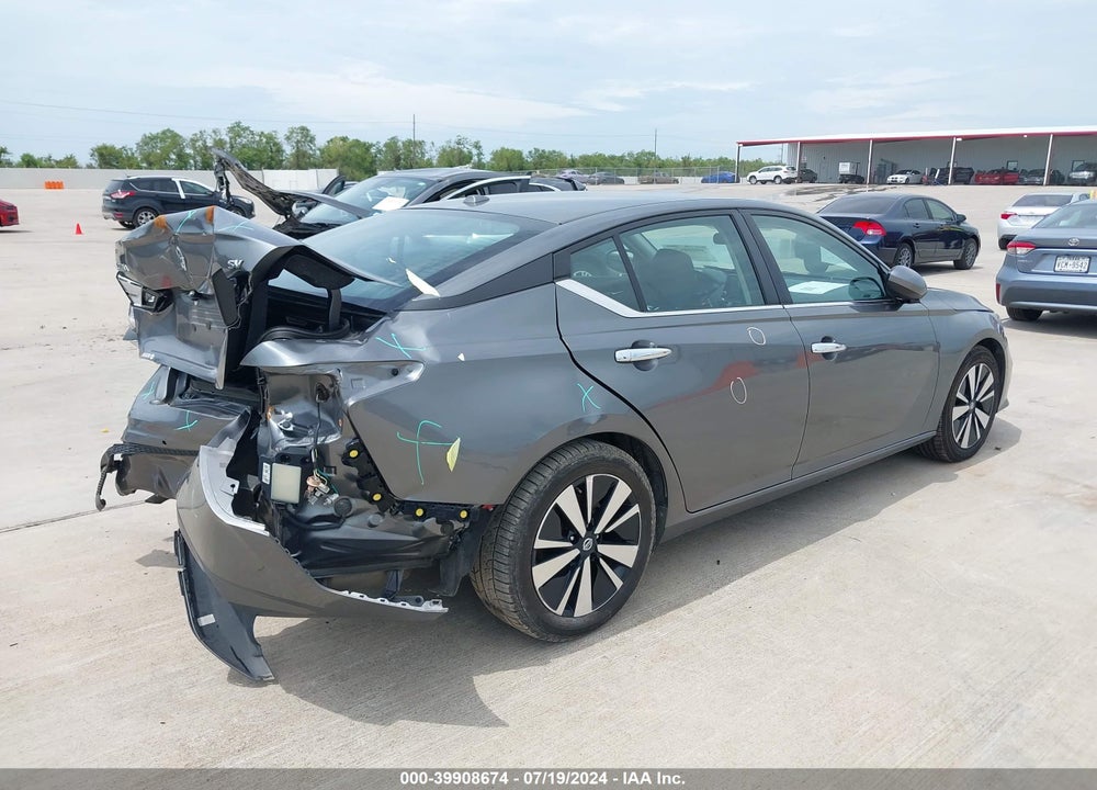 2022 NISSAN ALTIMA SV FWD VIN: 1N4BL4DV2NN325567