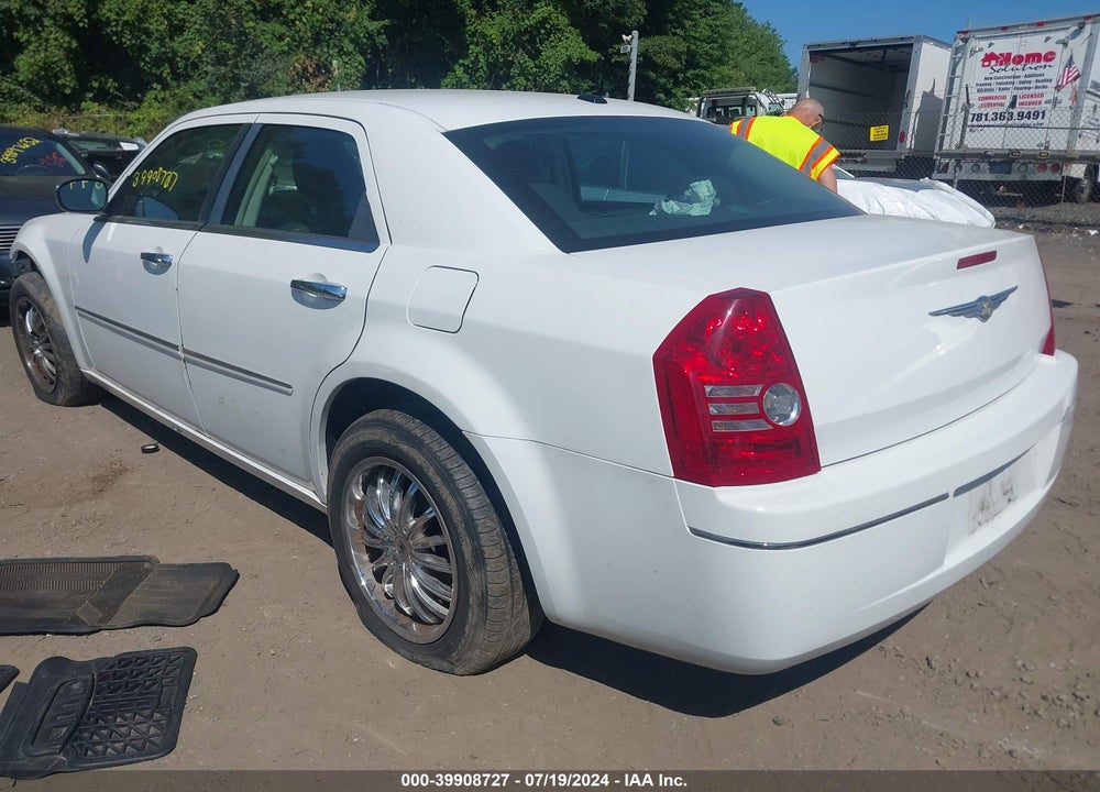 2010 CHRYSLER 300 TOURING/SIGNATURE SERIES VIN: 2C3CK5CV5AH305801
