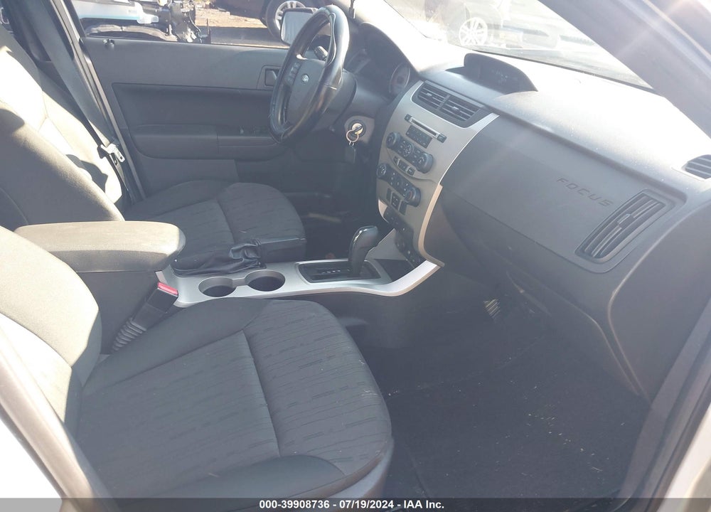 2010 FORD FOCUS SE VIN: 1FAHP3FN3AW278625