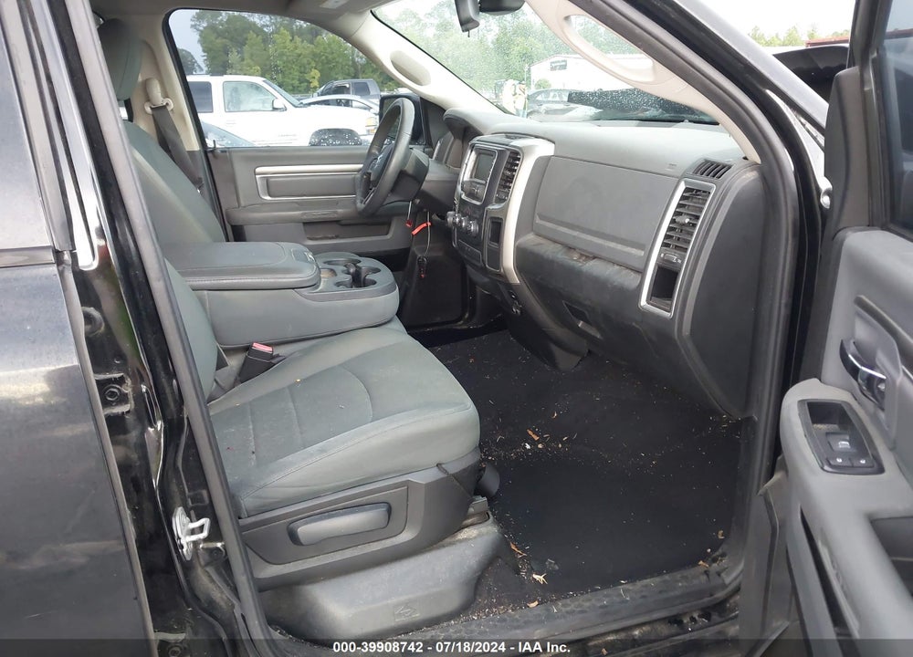 2015 RAM 1500 SLT VIN: 1C6RR6GT6FS577636