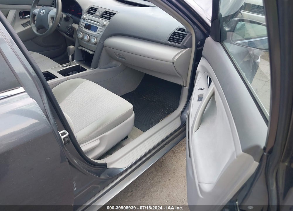 2011 TOYOTA CAMRY LE VIN: 4T1BF3EK1BU721843