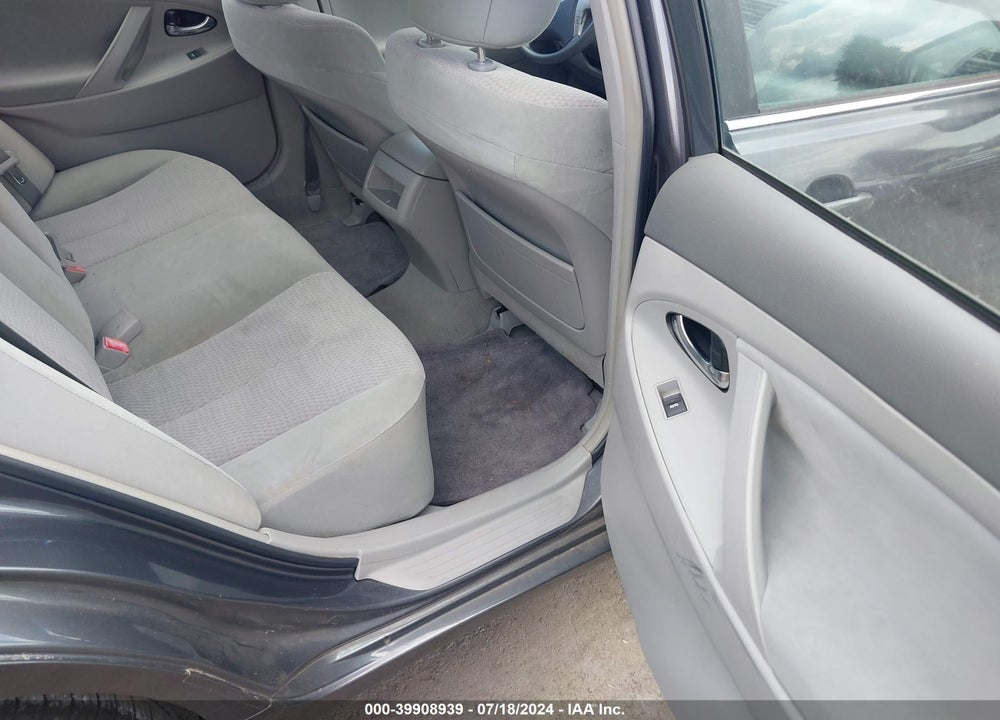 2011 TOYOTA CAMRY LE VIN: 4T1BF3EK1BU721843