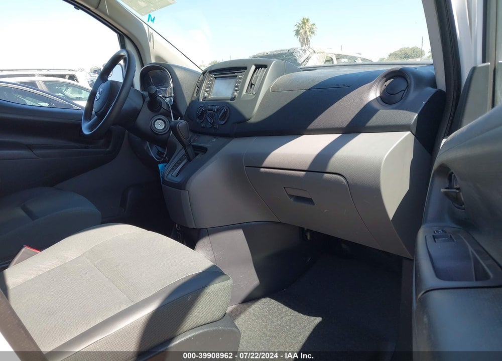 2016 NISSAN NV200 SV VIN: 3N6CM0KN1GK696278
