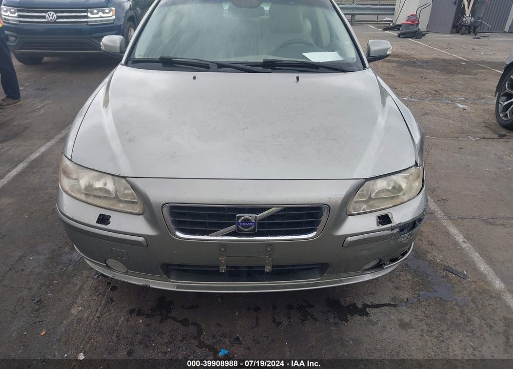 2007 VOLVO S60 2.5T VIN: YV1RS592972608692