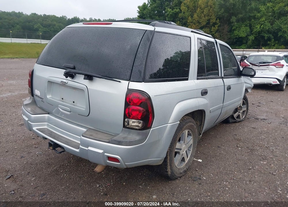 2007 CHEVROLET TRAILBLAZER LS VIN: 1GNDT13S972265758