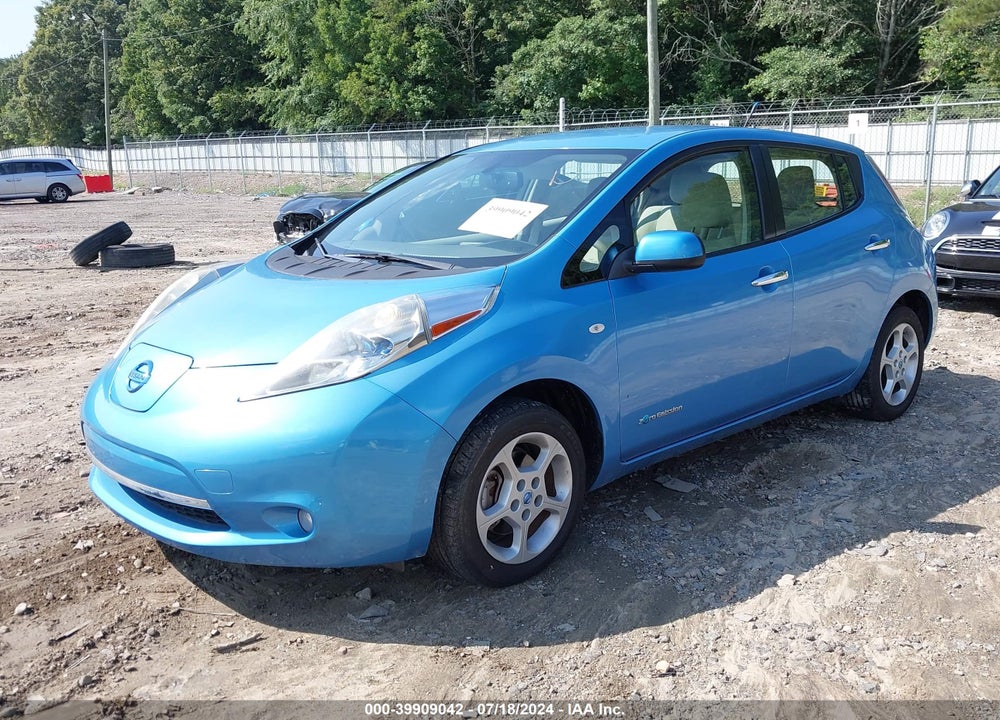 2011 NISSAN LEAF SL VIN: JN1AZ0CP4BT008402