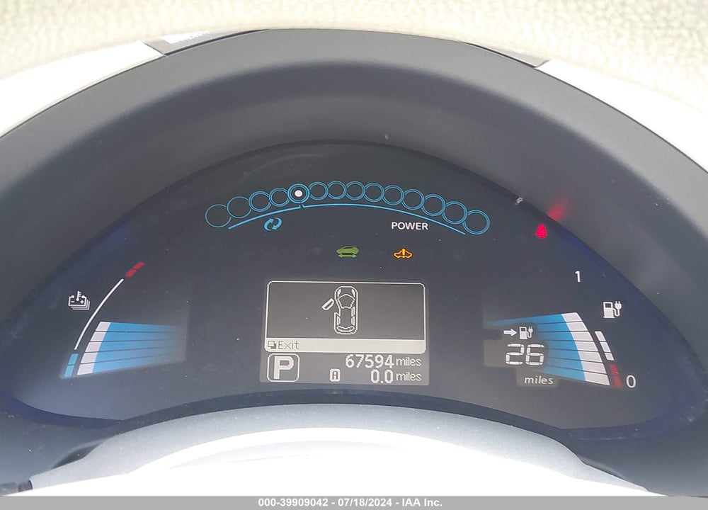 2011 NISSAN LEAF SL VIN: JN1AZ0CP4BT008402