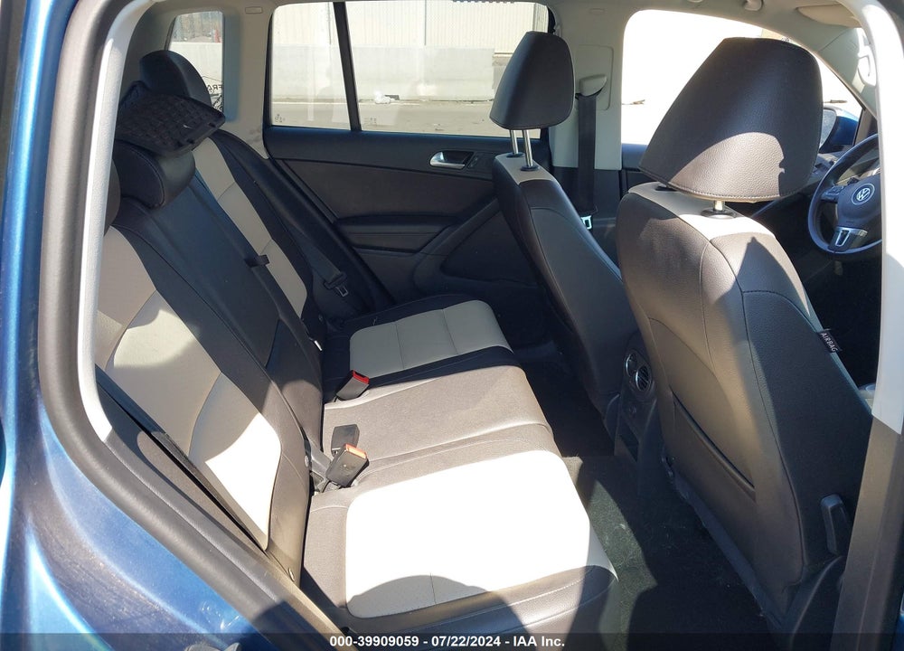 2017 VOLKSWAGEN TIGUAN 2.0T S VIN: WVGAV7AX0HW505910
