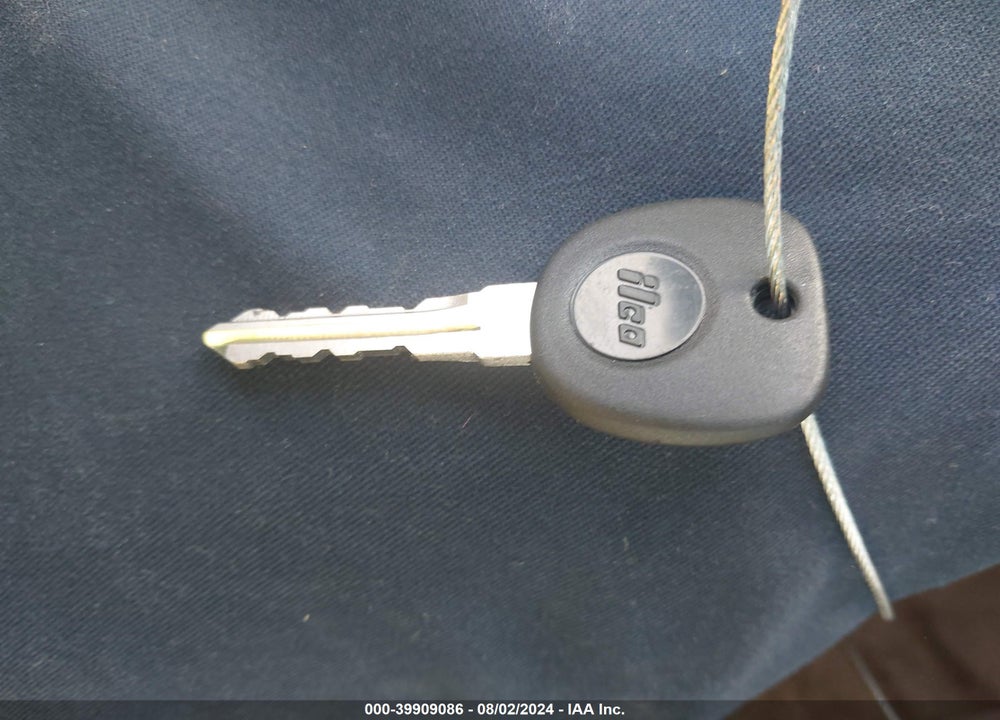 2010 CHEVROLET IMPALA LT VIN: 2G1WB5EKXA1144651