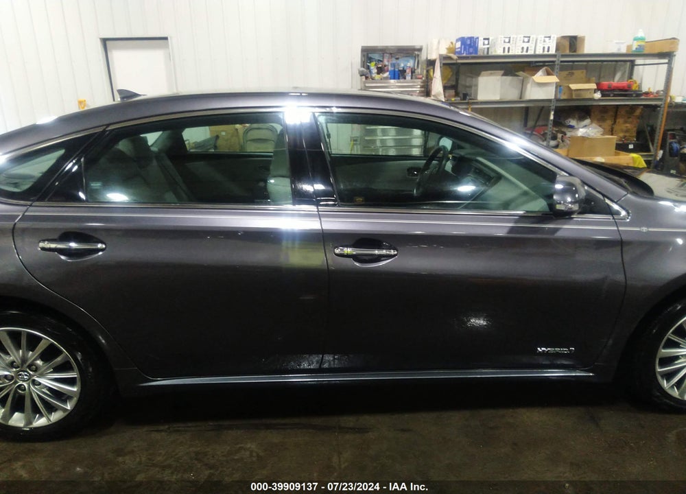 2016 TOYOTA AVALON HYBRID LIMITED VIN: 4T1BD1EB6GU049943
