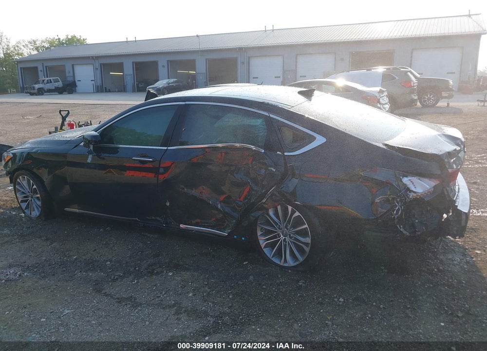 2016 HYUNDAI GENESIS 3.8 VIN: KMHGN4JE2GU116882