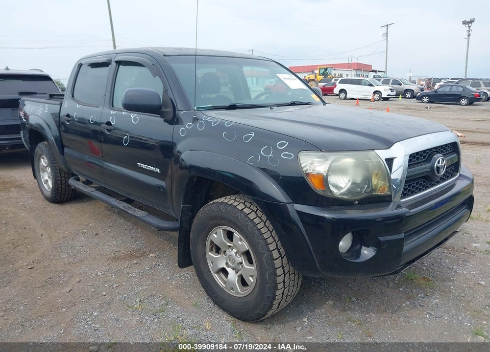 2011 TOYOTA TACOMA BASE V6 VIN: 3TMLU4EN1BM077120