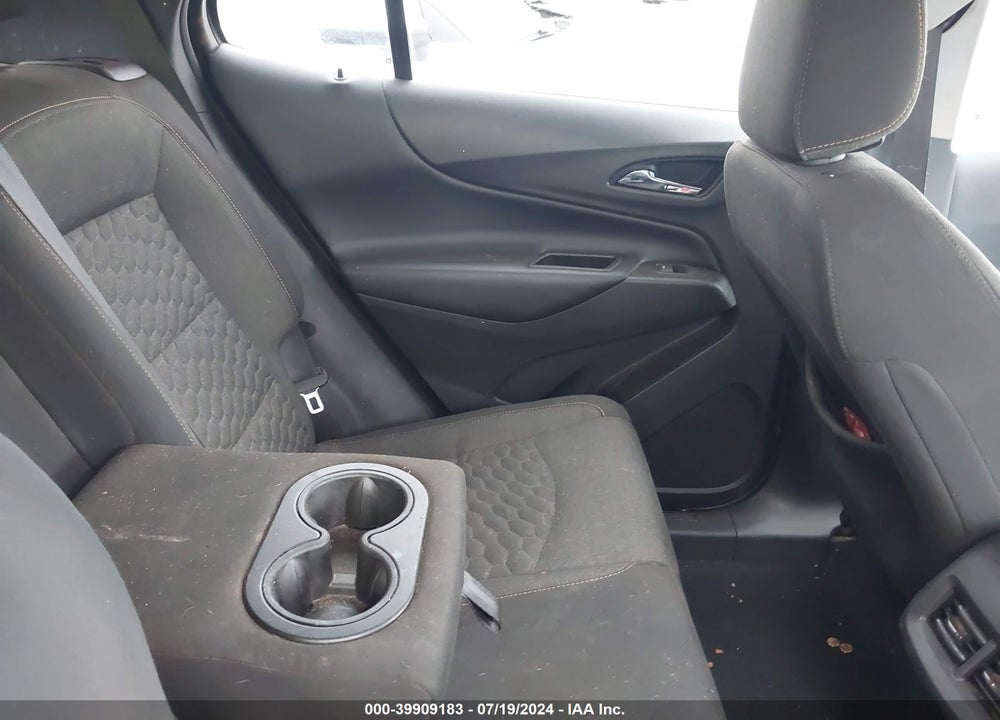 2018 CHEVROLET EQUINOX LT VIN: 3GNAXJEV0JS575677