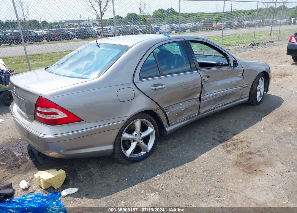 2006 MERCEDES-BENZ C 230 VIN: WDBRF52H46A903176