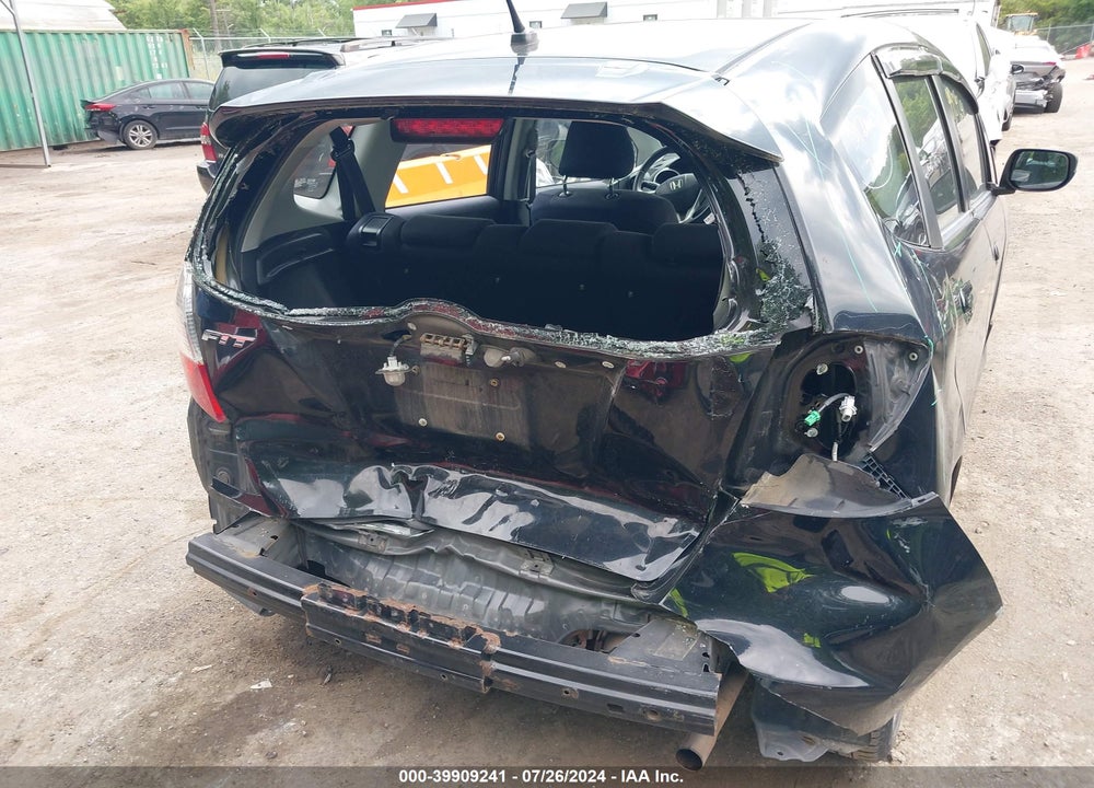 2009 HONDA FIT SPORT VIN: JHMGE88649S000896