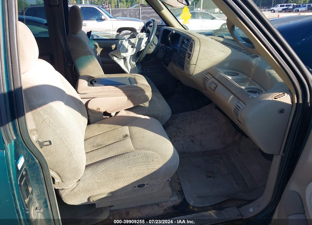 1996 CHEVROLET GMT-400 VIN: 2GCEC19R9T1256859
