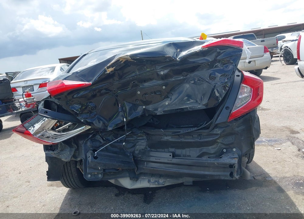 2017 HONDA CIVIC LX VIN: 2HGFC2F5XHH562027