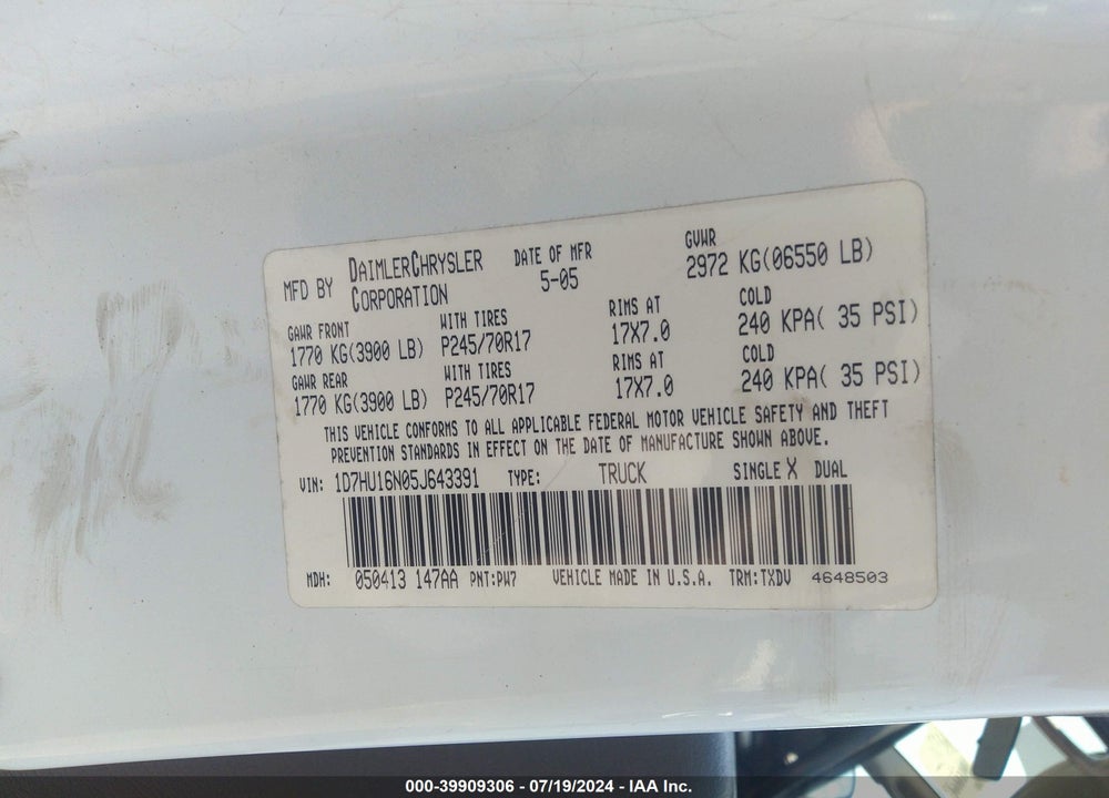 2005 DODGE RAM 1500 ST VIN: 1D7HU16N05J643391