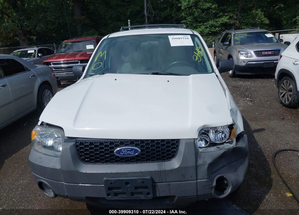 2005 FORD ESCAPE XLT VIN: 1FMYU03175KB08862