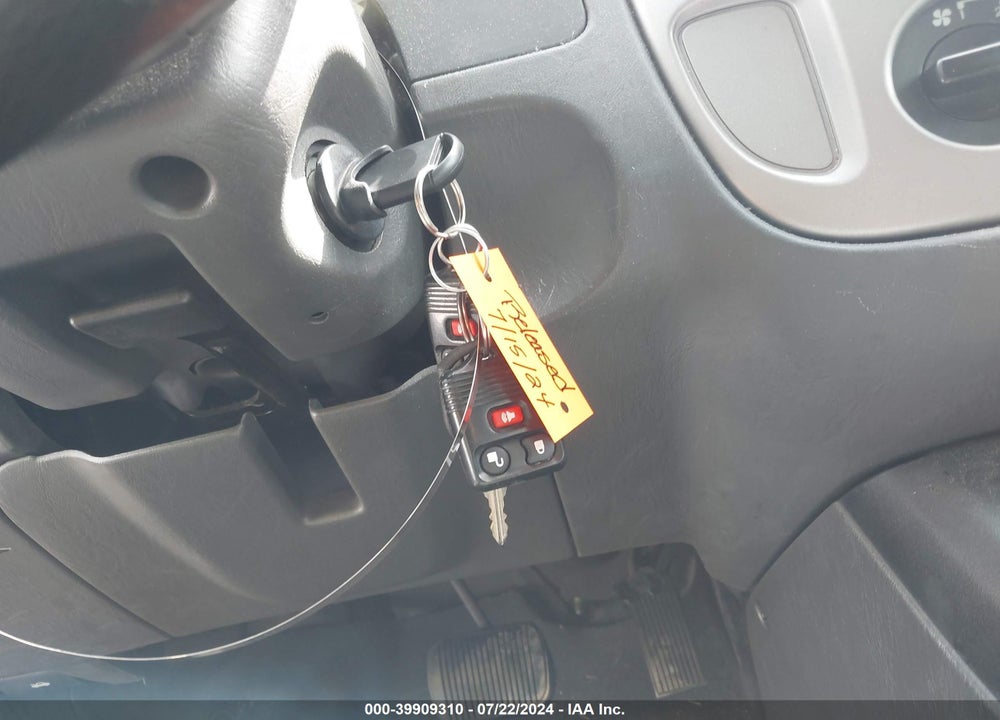 2005 FORD ESCAPE XLT VIN: 1FMYU03175KB08862